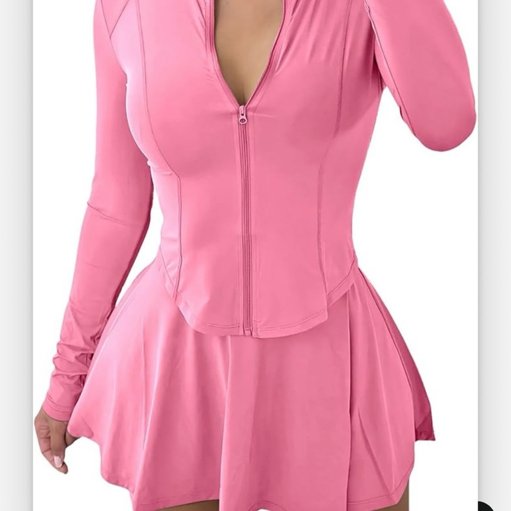 2 Piece Mini Skirt Set (Size L)